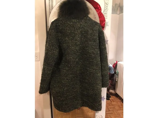 Alice + Olivia Capa Verde 