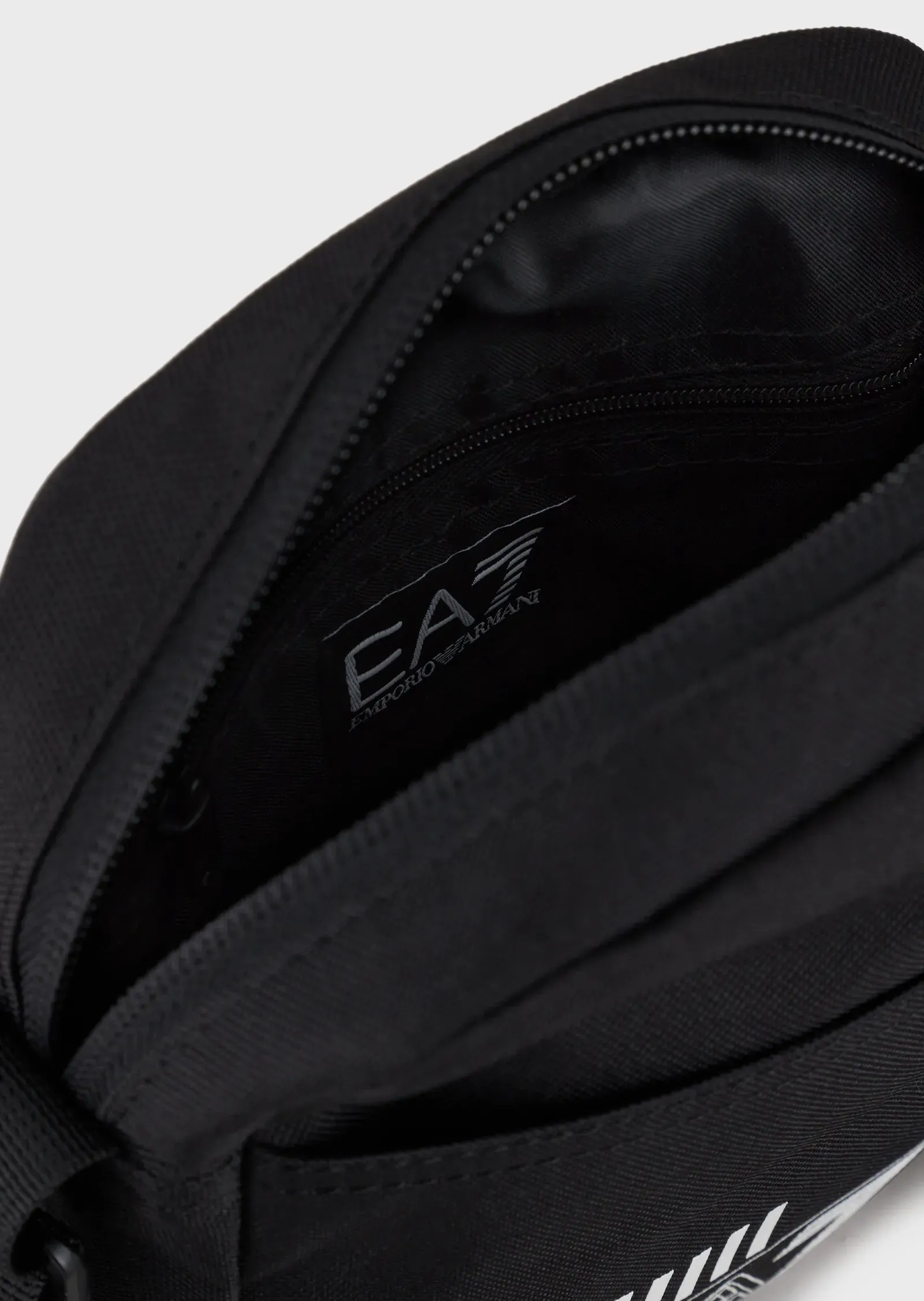 BANDOLERA EA7 BLK/WHT  245086 CC940 02021