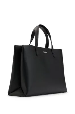 Bolso tote de piel sintética granulada con correa de la marca