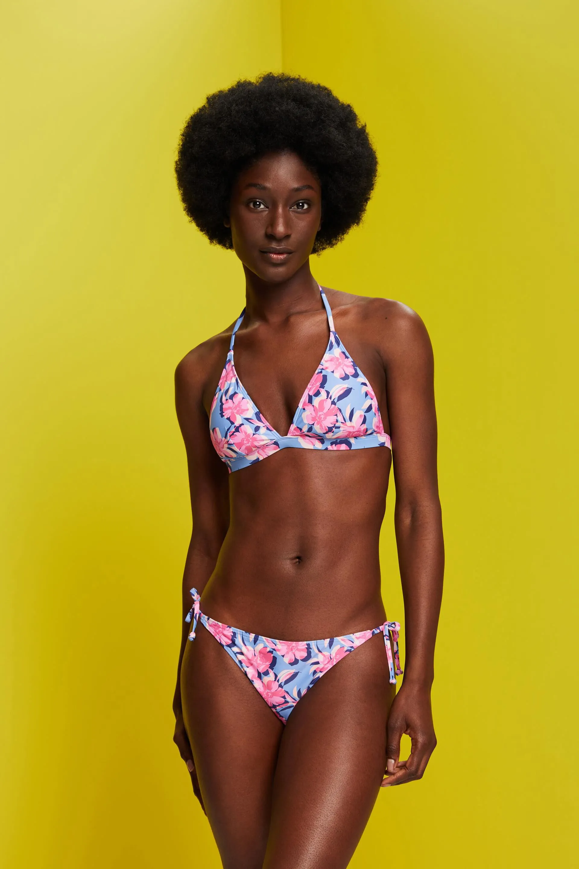 Braguita de bikini de tejido reciclado con lazadas laterales