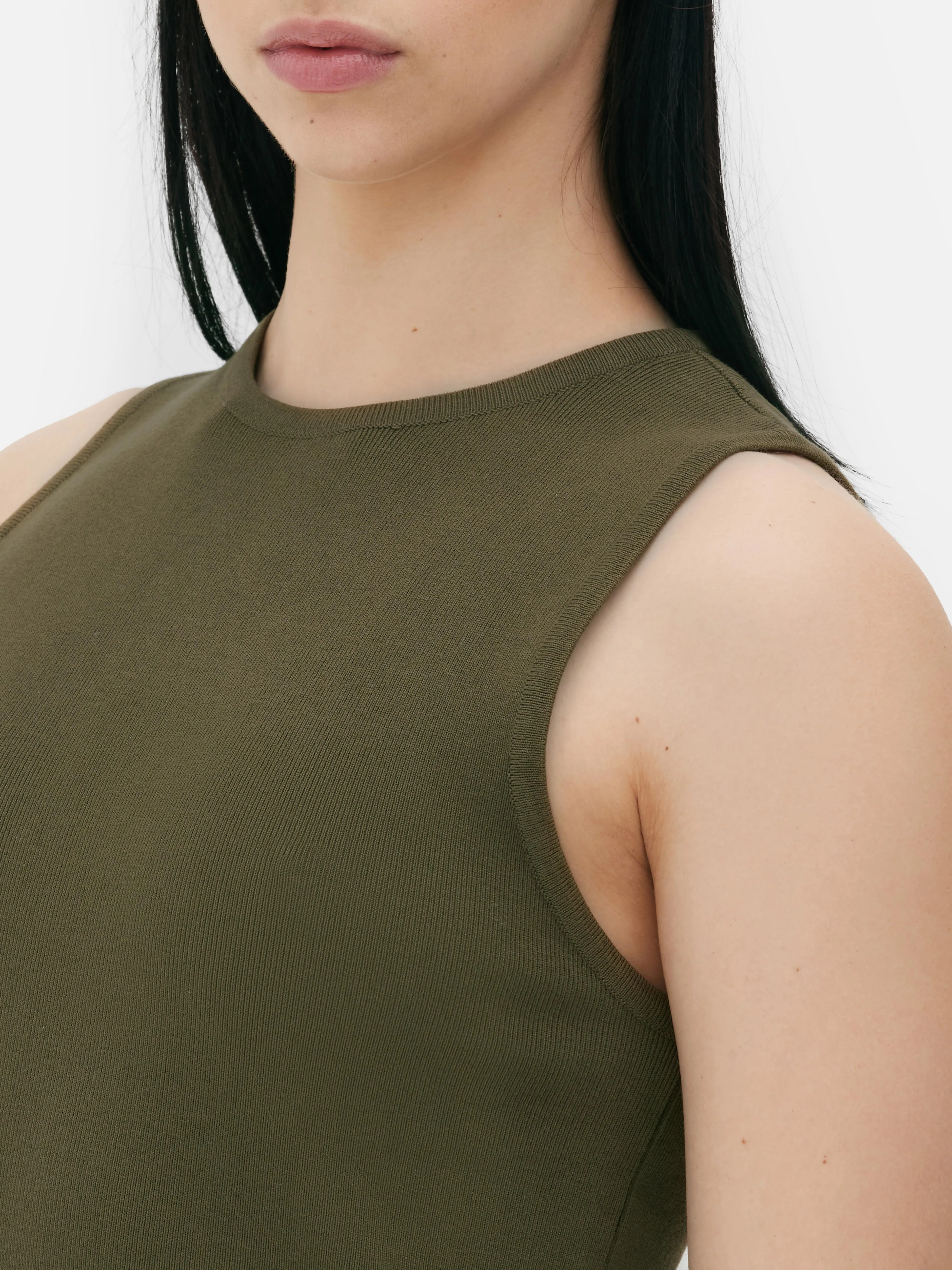 Camiseta con espalda nadadora en contraste