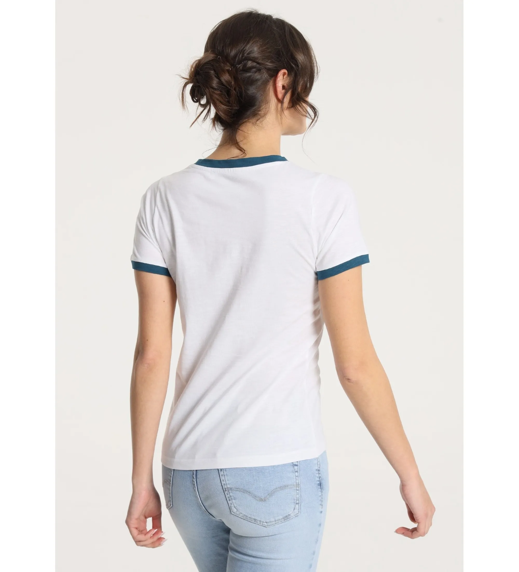 Camiseta de manga corta estilo mediterraneo blanco
