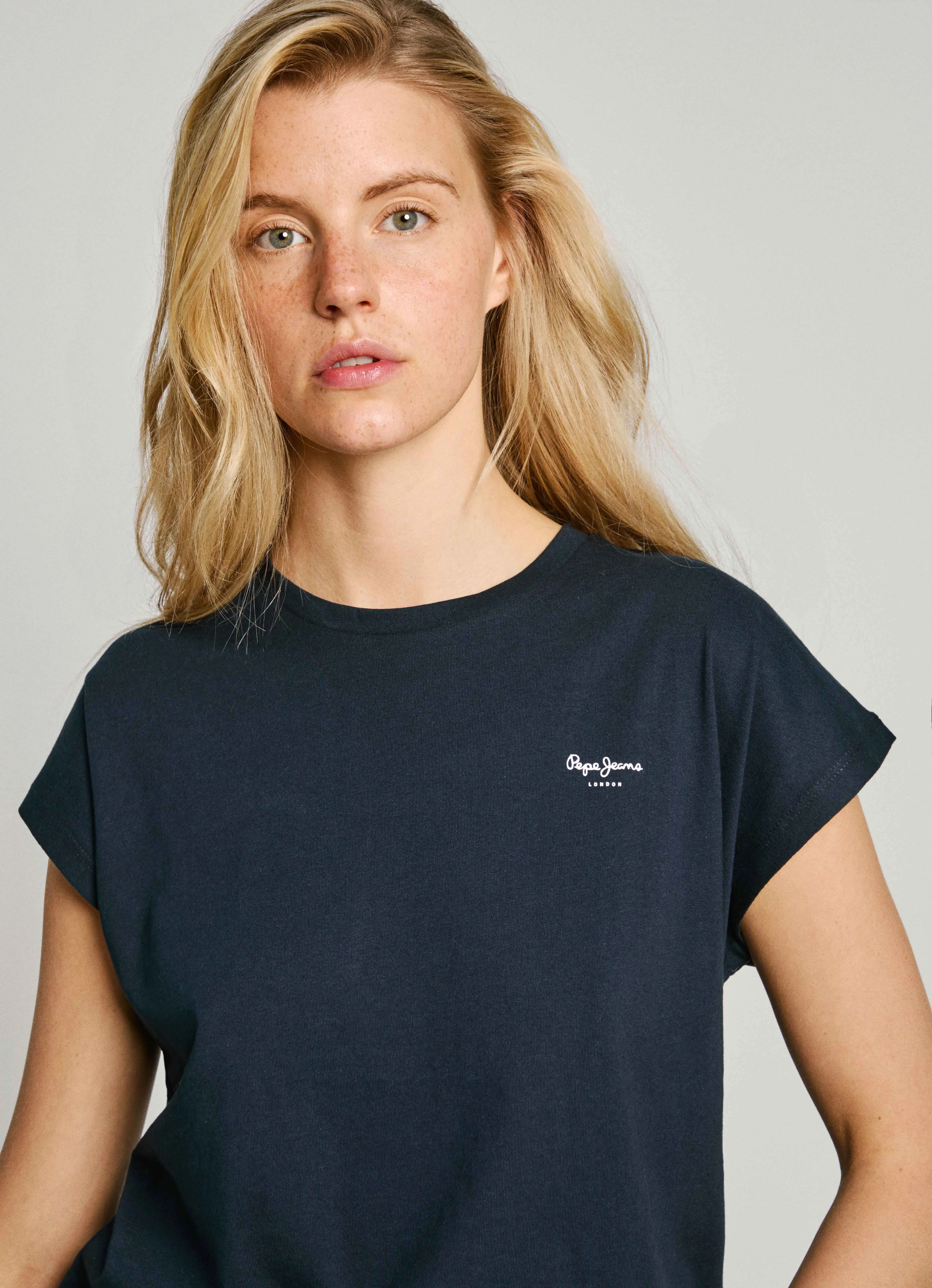 camiseta logo estampado fit slim