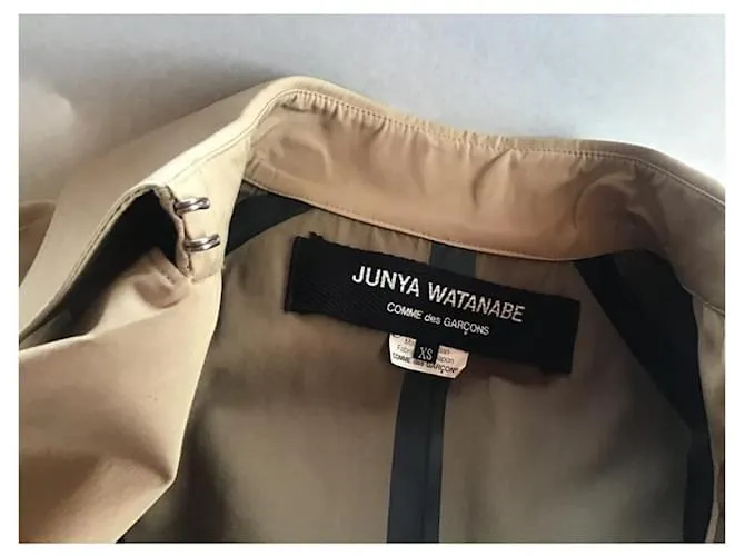 ***Capa de Junya Watanabe Beige 