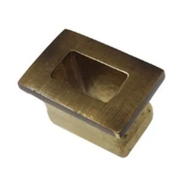CASQUILLO EMBUTIR CUADRADO CUERO
