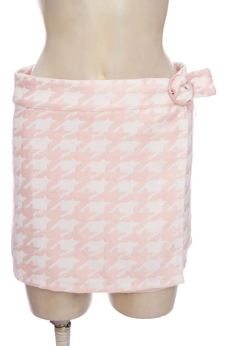 FALDA COLOR ROSADO  FOREVER 21