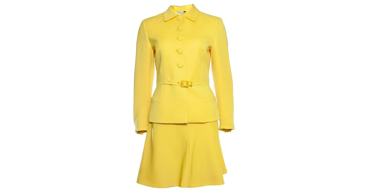 Gianni Versace Couture, Traje gemelo amarillo 