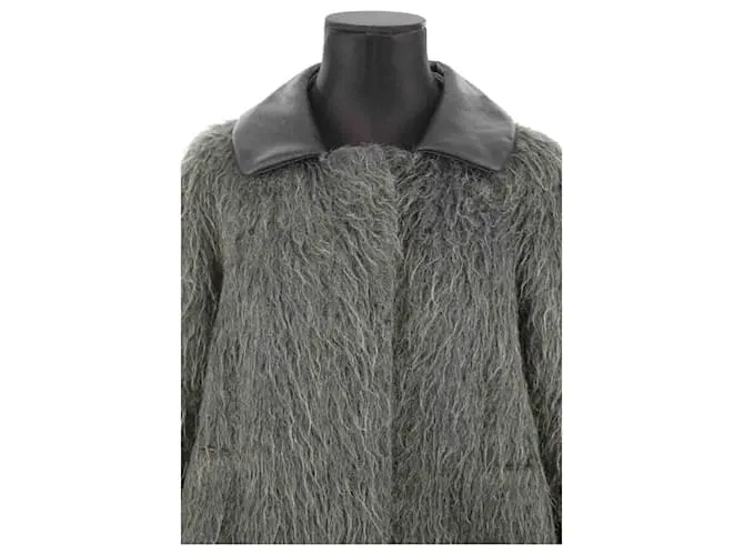 Marc Jacobs Capa Gris 
