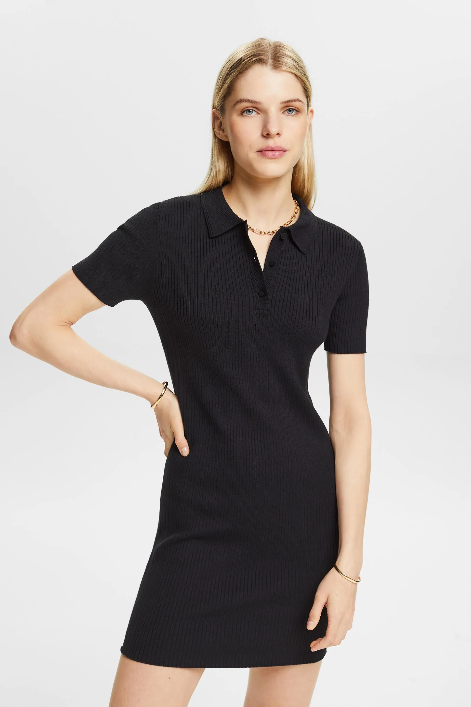 Minivestido de canalé estilo polo