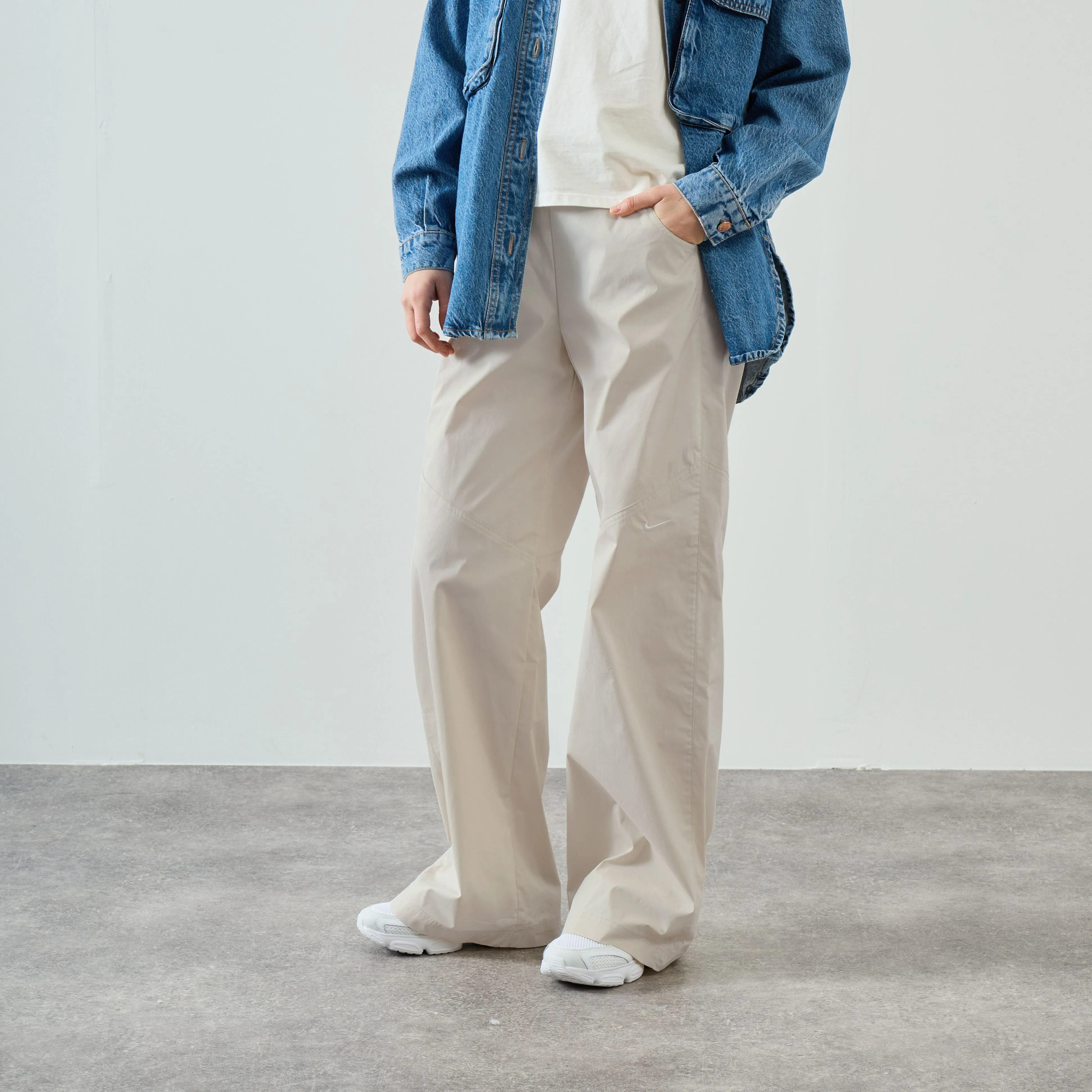 NIKE PANT ESSENTIAL WOVEN