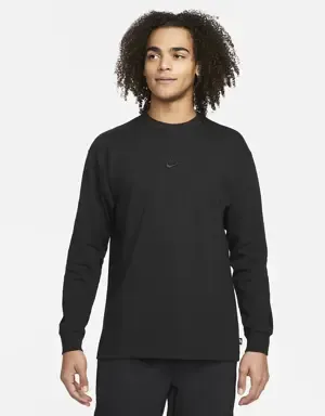 Nike Sportswear Premium Essentials