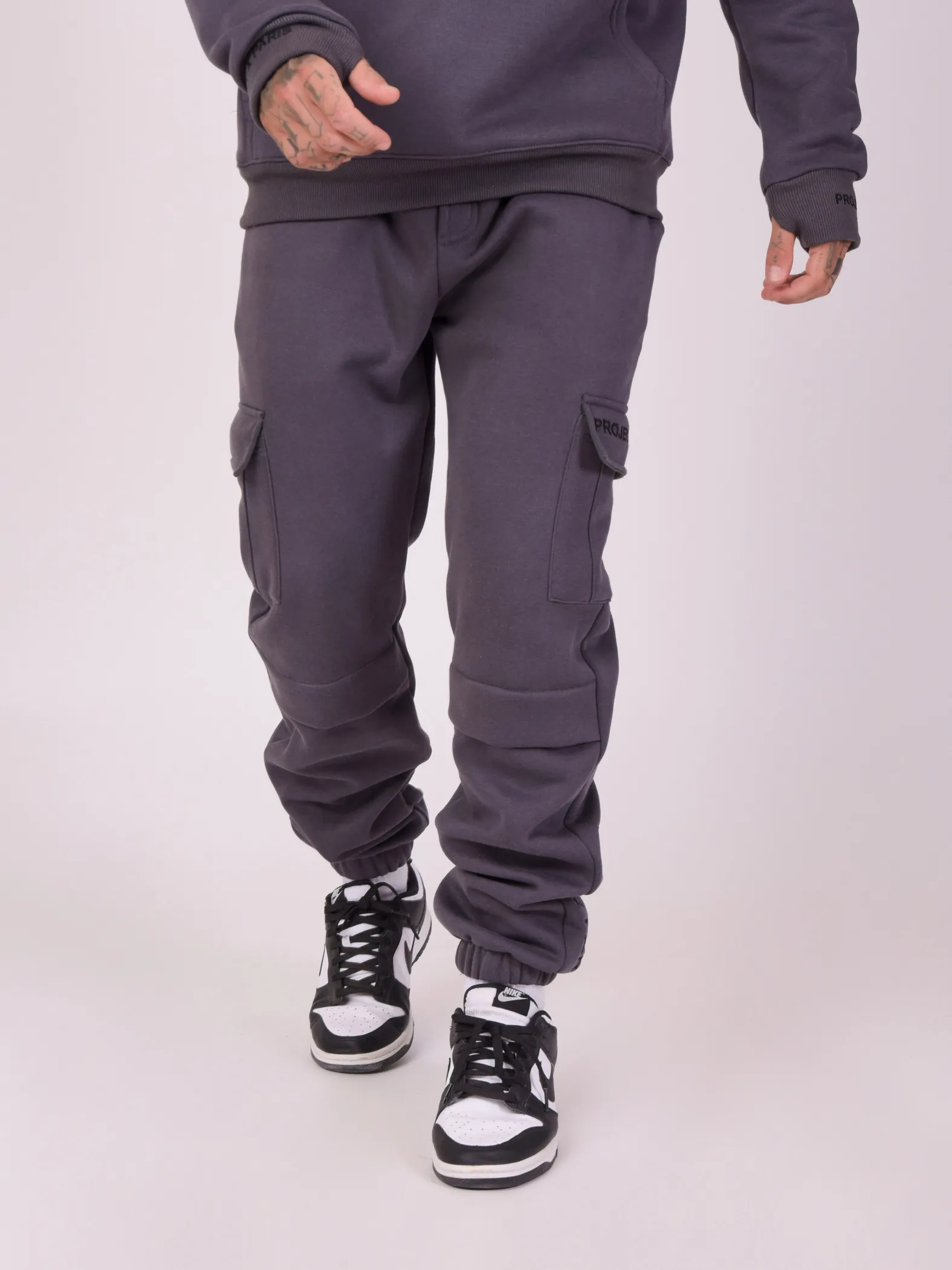 Pantalones de chándal estilo cargo básicos