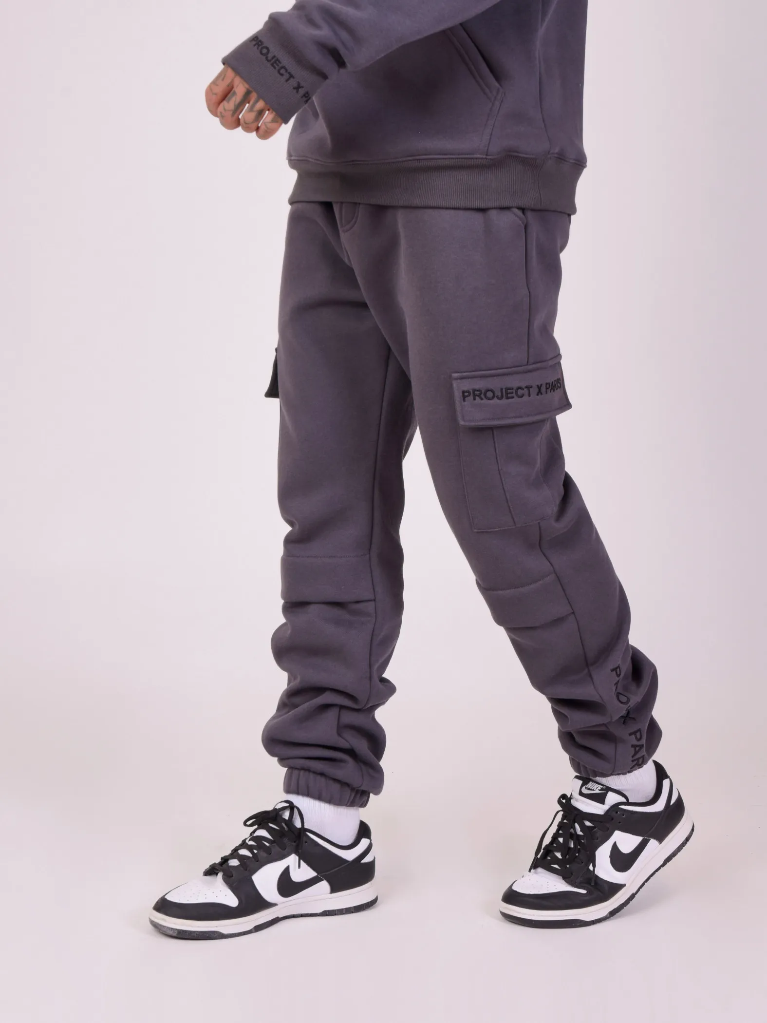 Pantalones de chándal estilo cargo básicos