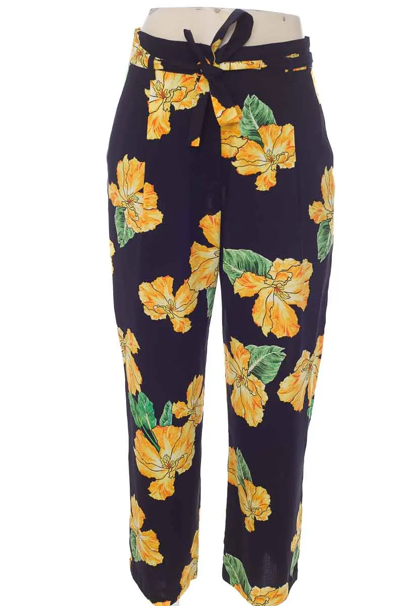 PANTALóN COLOR NEGRO  ZARA