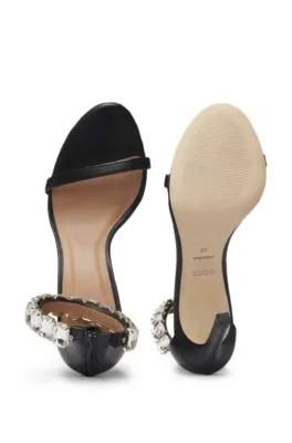 Sandalias de tacón en piel de napa con tira de estrás