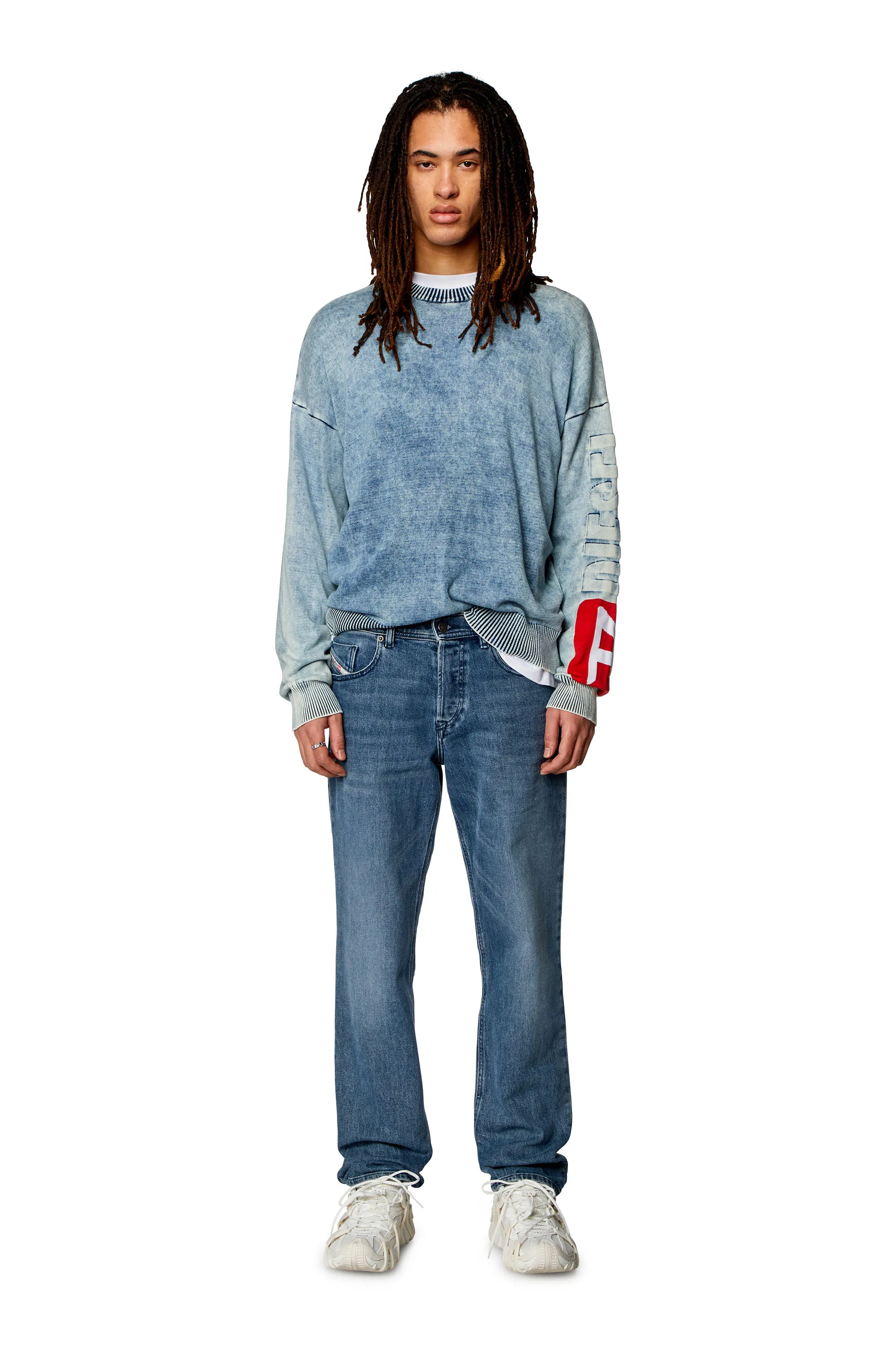 TAPERED JEANS 2023 DFINITIVE 09H30